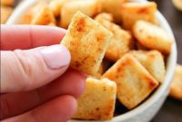 Crispy Homemade Garlic Parmesan Croutons