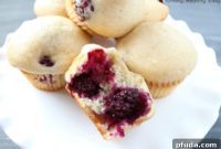 Light & Luscious Berry Muffins
