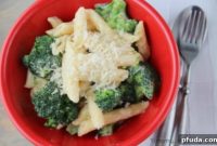 Light Creamy Cheesy Broccoli Penne