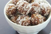 No-Bake Nut and Date Energy Balls
