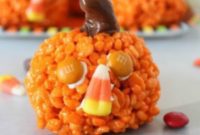 No-Bake Pumpkin Krispie Squares